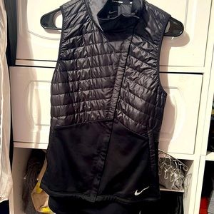 New without tags. Worn once. Slant zip, zip side pockets